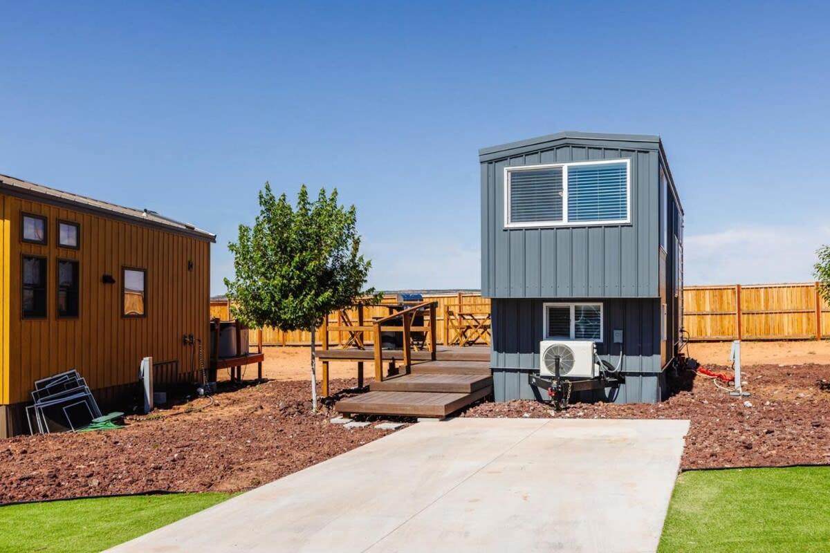 Modern Home With Private Hot Tub Apple Valley Exterior photo